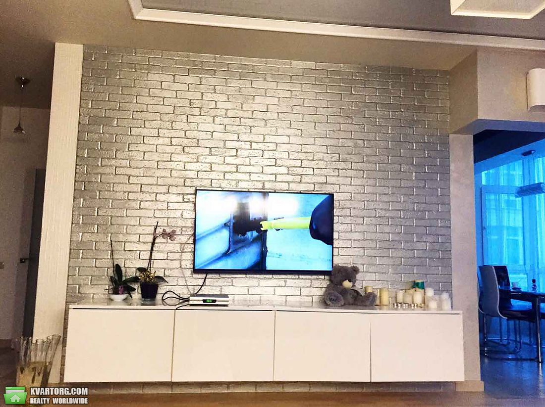Rent out 3-room apartment. Киев,  Артема — photo 9
