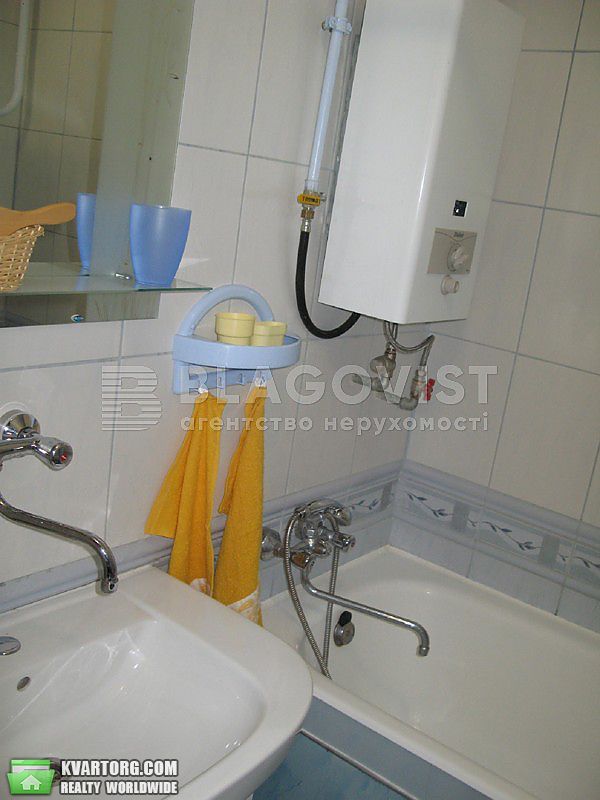 Rent out 2-room apartment. Киев,  Немировича-Данченка — photo 9