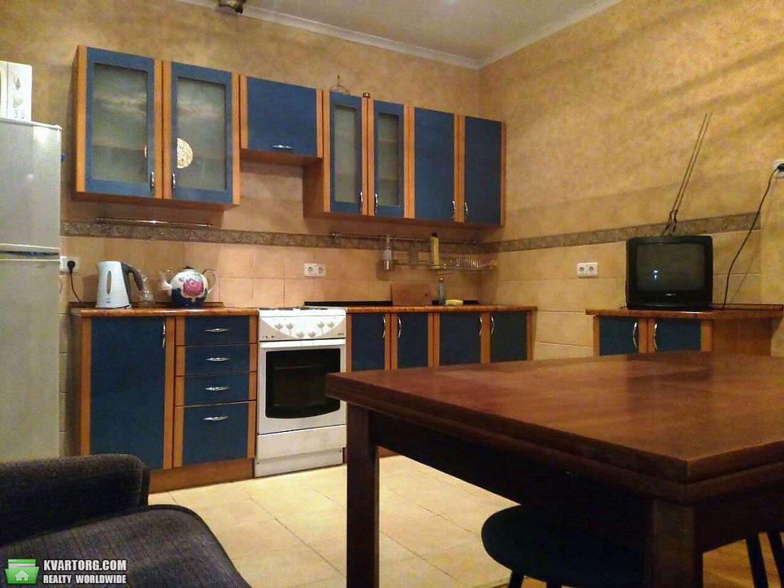 Rent out 3-room apartment. Киев,  Героев Сталинграда пр — photo 1