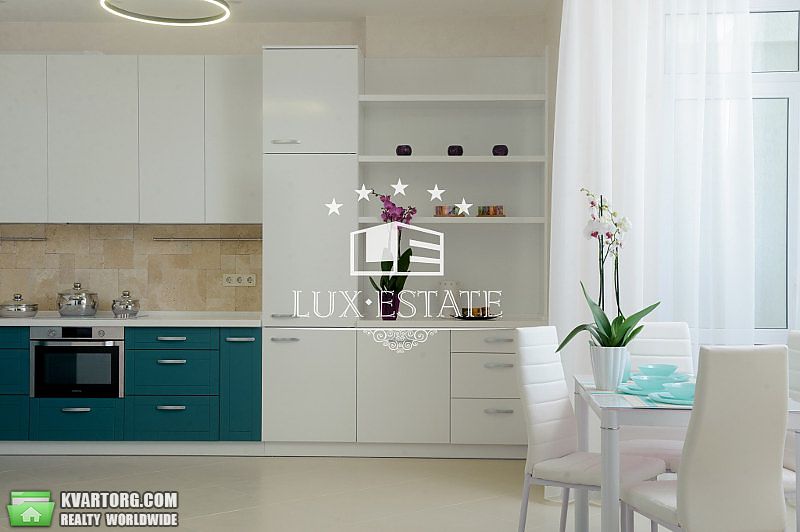 Rent out 2-room apartment. Киев,  Щорса — photo 1