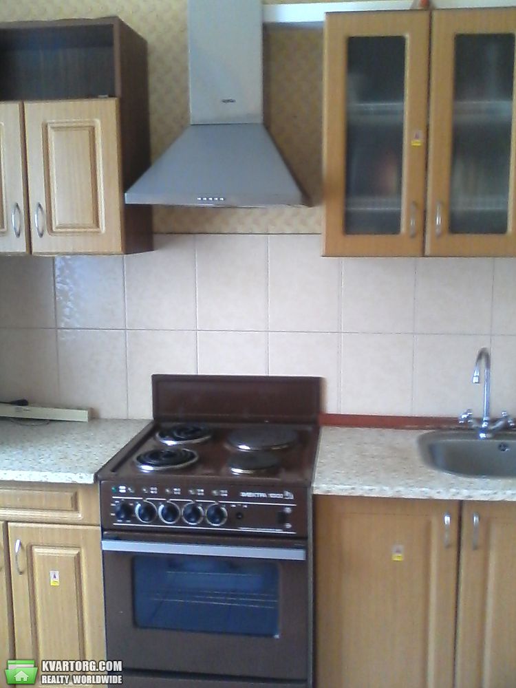 Rent out 2-room apartment. Киев, Волгоградская — photo 2
