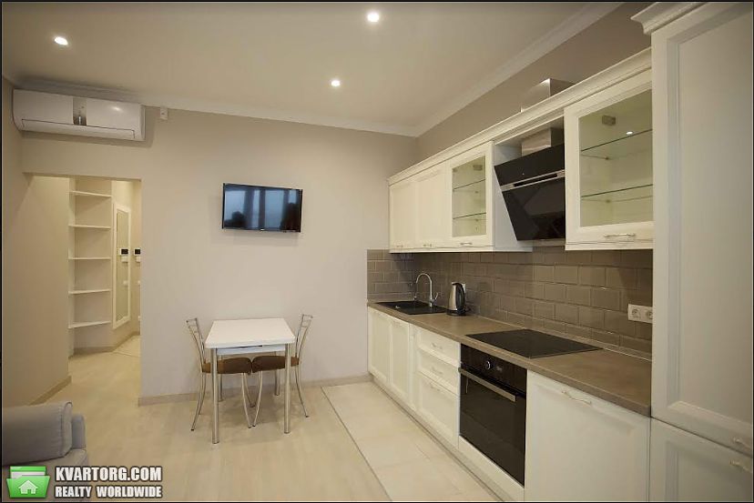 Rent out 2-room apartment. Киев, Гоголевская — photo 1