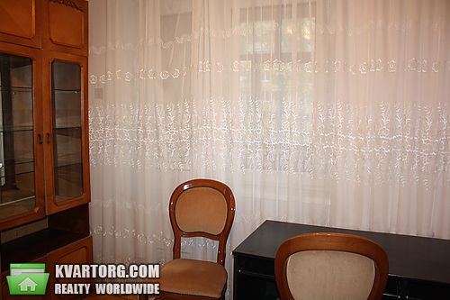 Sell 3-room apartment. Киев,  Дегтяревская — photo 8
