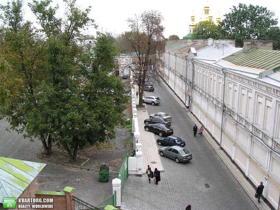 Rent out 4-room apartment. Киев, Лаврская — photo 10