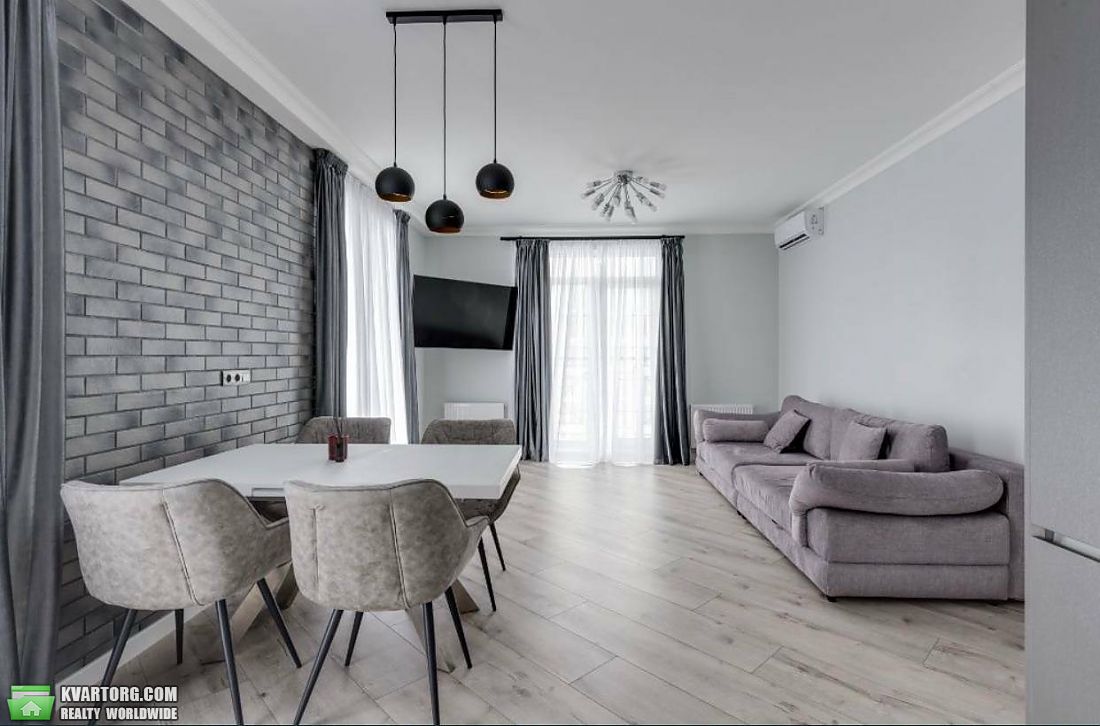 Rent out 2-room apartment. Киев,  Трутенко — photo 2