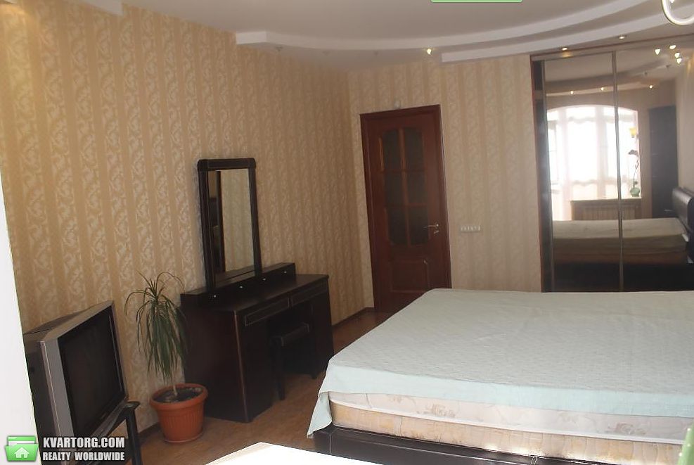 Sell 2-room apartment. Киев,  Малая Житомирская — photo 1