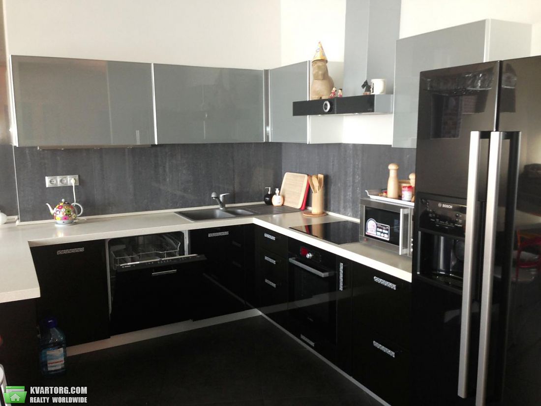 Rent out 3-room apartment. Киев,  Старонаводницкая — photo 3