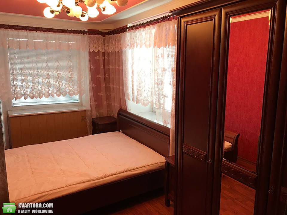 Rent out 1-room apartment. Киев,  Щорса — photo 10