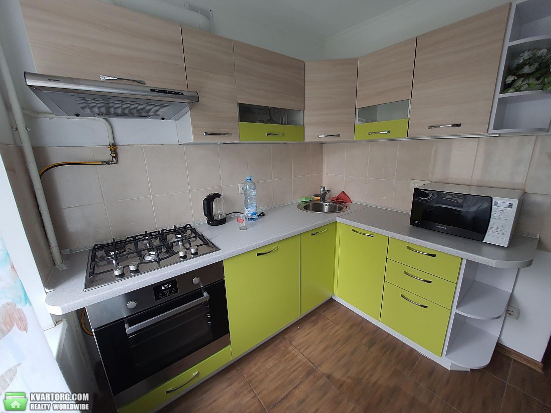 Rent out 2-room apartment. Киев,  Перова бул — photo 1
