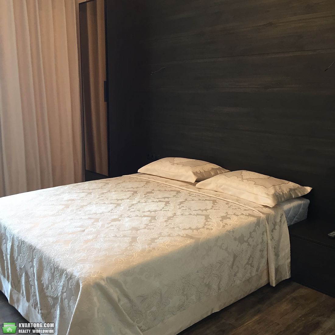 Rent out 2-room apartment. Киев, Джона Маккейна — photo 4