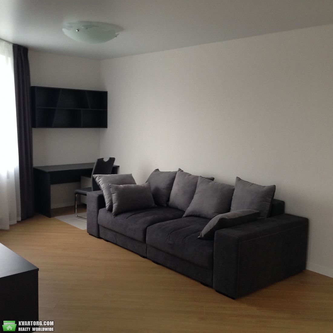 Rent out 2-room apartment. Киев, Комарова космонавта просп — photo 2