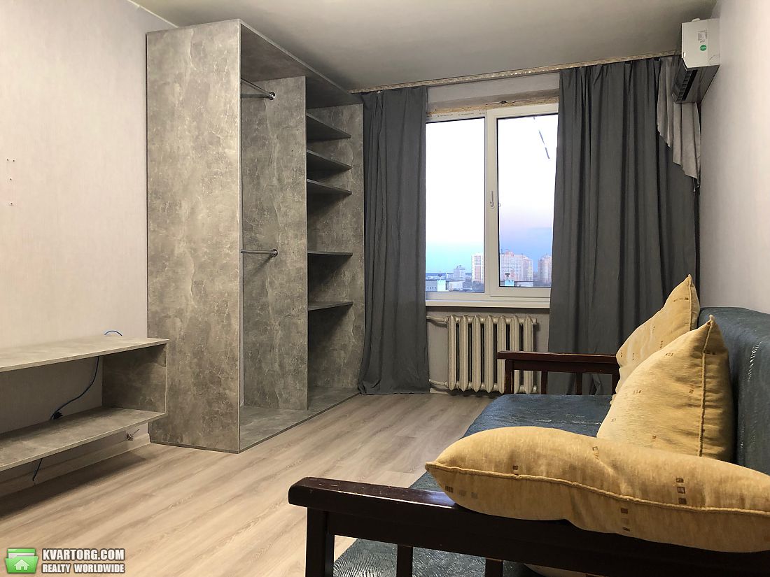 Rent out 2-room apartment. Киев, Жмаченко — photo 9