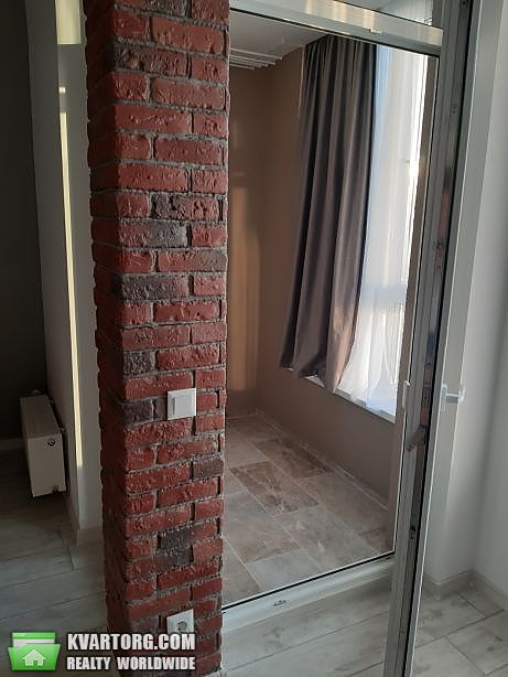 Rent out 1-room apartment. Киев, соборности — photo 4