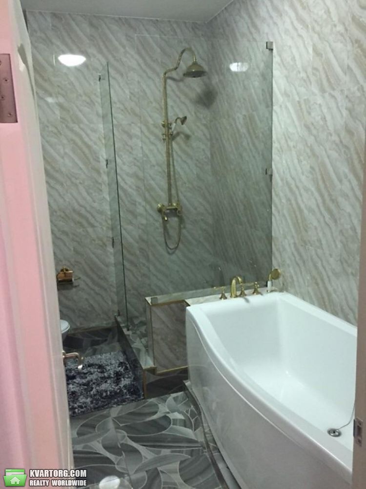 Rent out 2-room apartment. Киев,  Филатова — photo 9