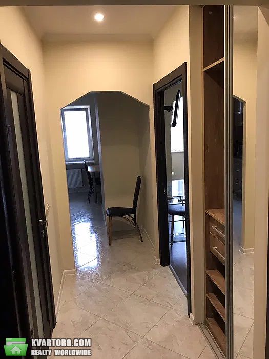 Rent out 1-room apartment. Львов,  Пулюя — photo 9