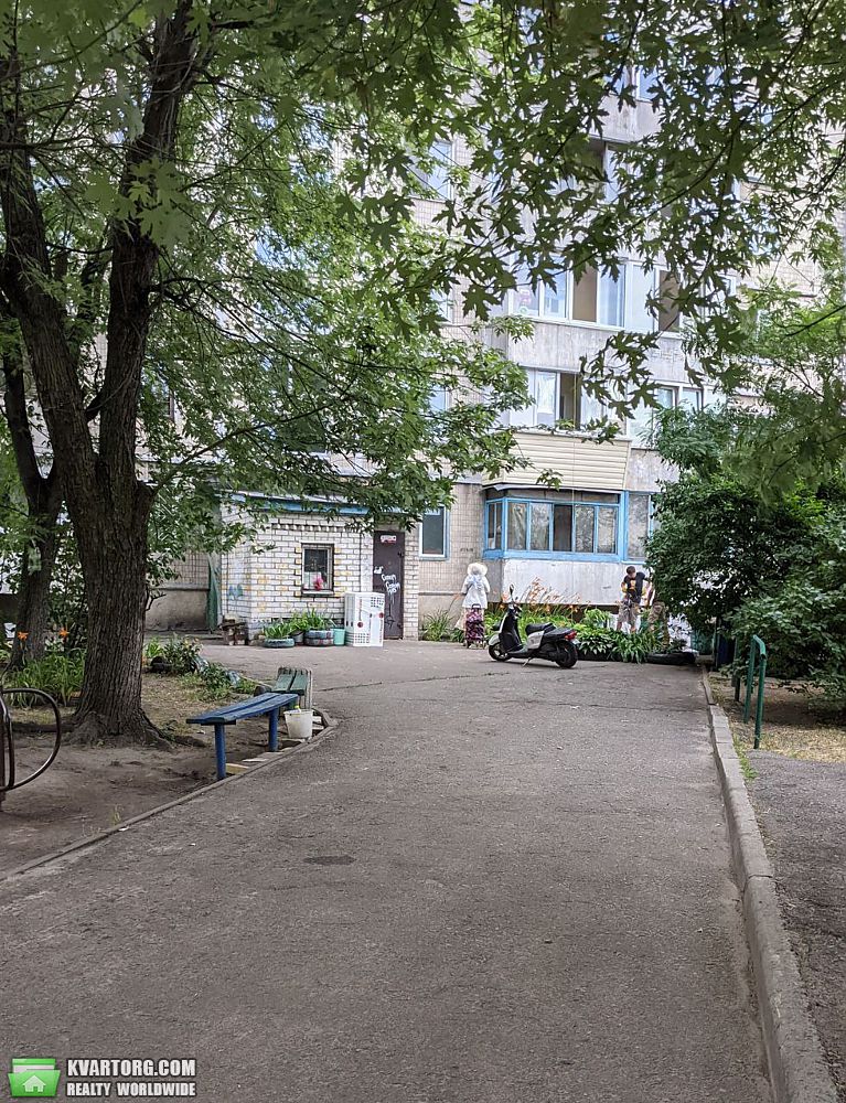 Sell 1-room apartment. Киев,  Воссоединения пр — photo 2