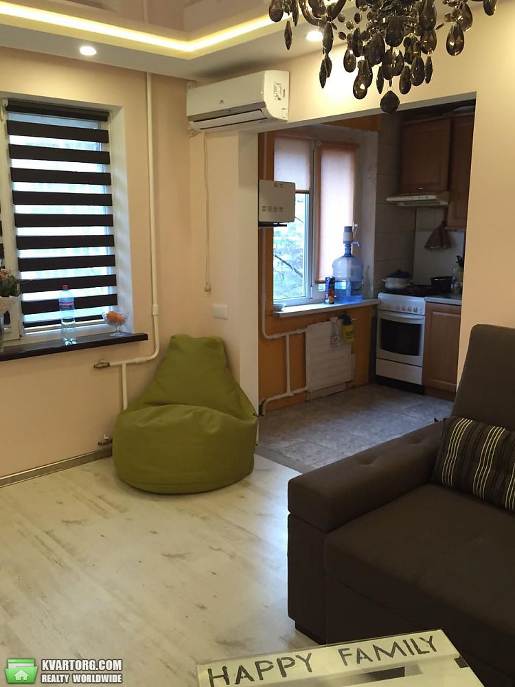 Sell 2-room apartment. Киев,  Радужная — photo 3