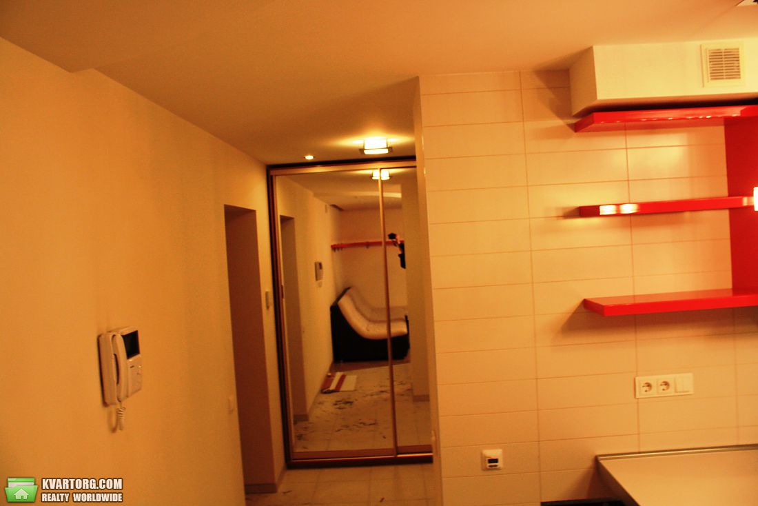 Rent out 2-room apartment. Днепропетровск, комсомольская — photo 8