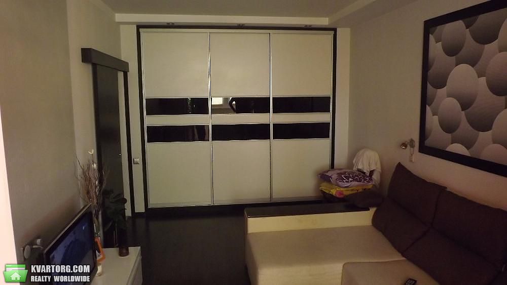 Sell 3-room apartment. Киев,  Глушкова пр — photo 3