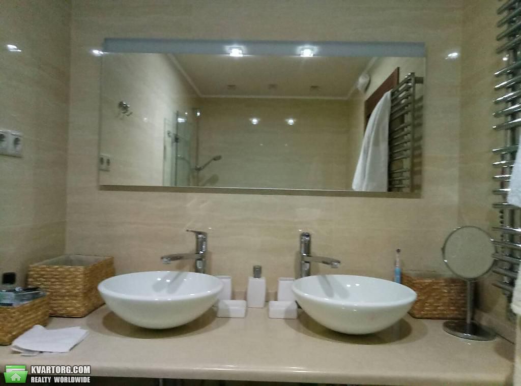 Rent out 3-room apartment. Киев,  Тарасовская — photo 9