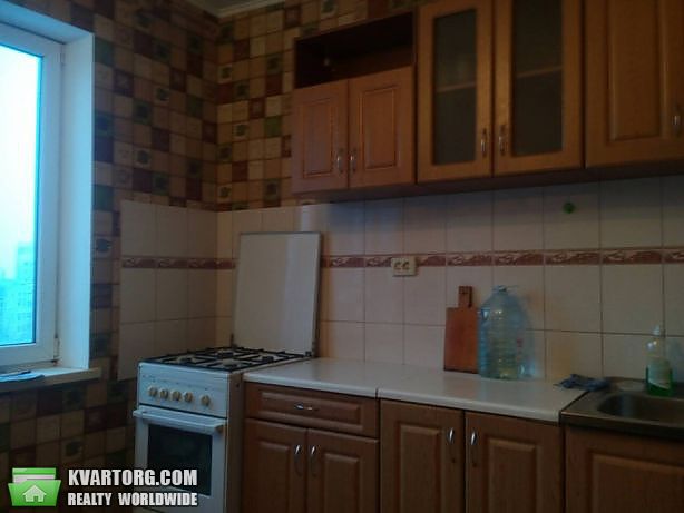 Rent out 2-room apartment. Киев,  Васильковская — photo 1