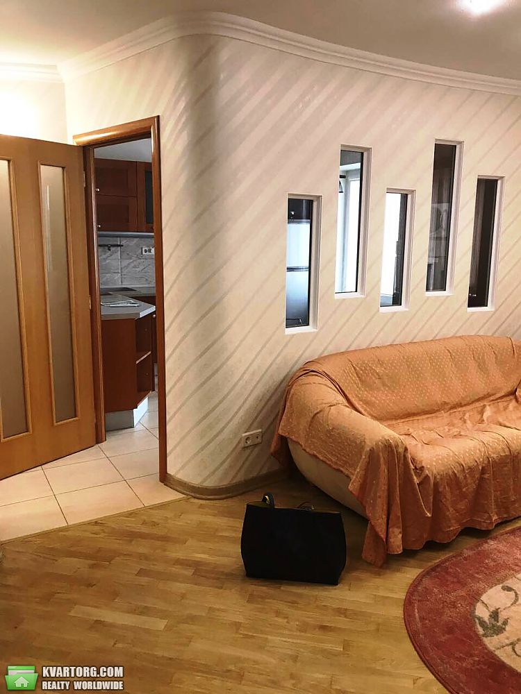Rent out 2-room apartment. Киев, ипсилантиевский пер. — photo 1