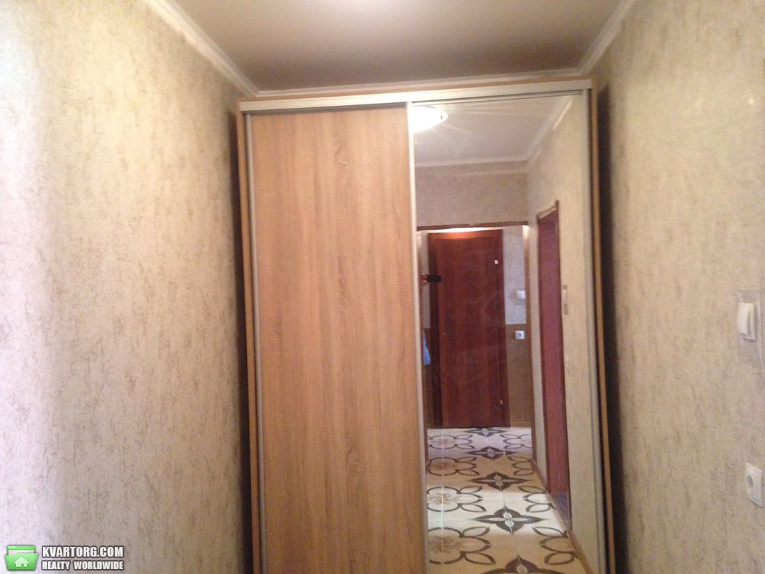 Rent out 1-room apartment. Киев,  Ясиноватский пер — photo 4