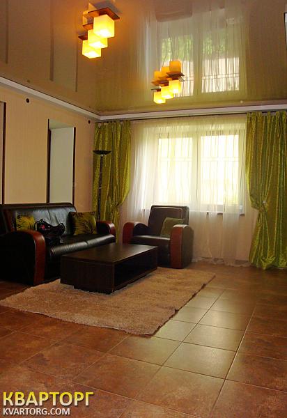 Sell 3-room apartment. Киев,  Спасская — photo 1