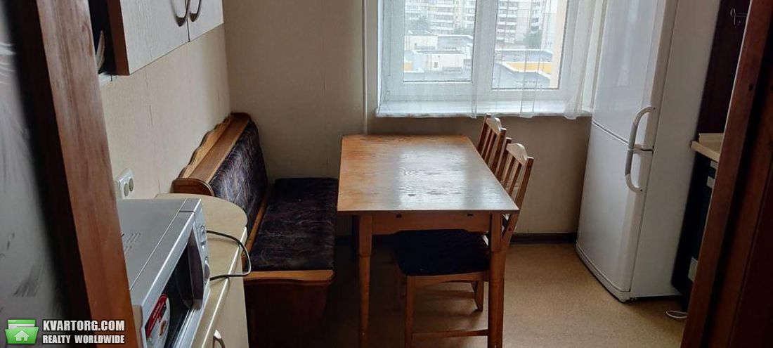 Sell 3-room apartment. Киев,  Срибнокильская — photo 4