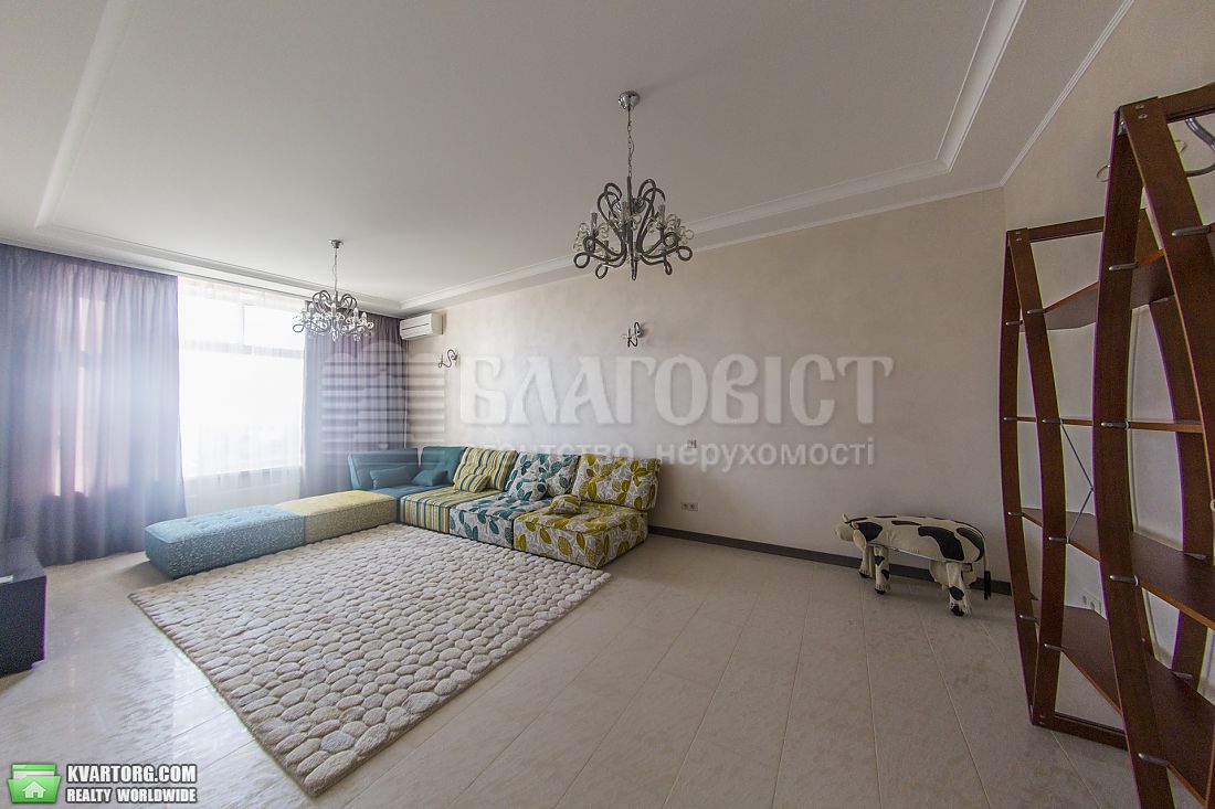 Rent out 2-room apartment. Киев,  Шамрыло — photo 4