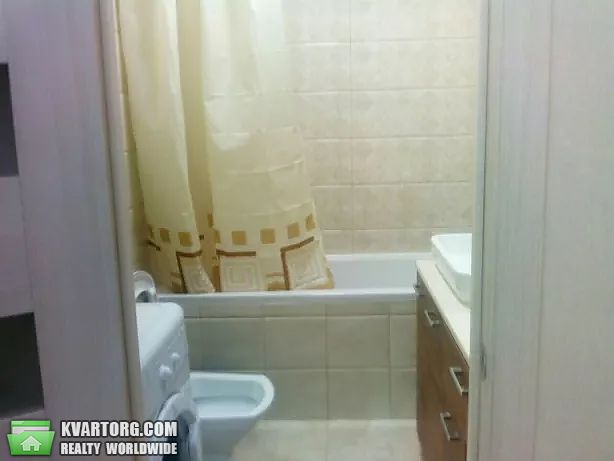 Rent out 1-room apartment. Киевская обл., Соборная — photo 2