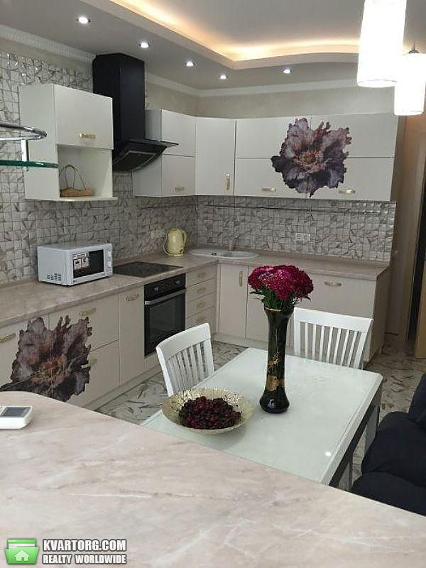 Rent out 1-room apartment. Киев,  Голосеевская — photo 1