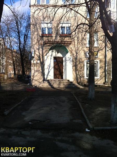 Rent out shop. Киев,  ул. Патриса Лумумбы — photo 1