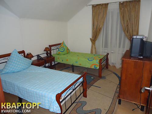 Rent out house. Киев, Новогодняя — photo 4