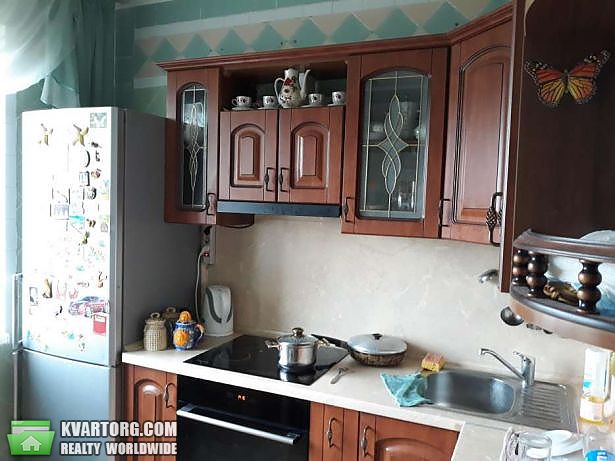 Sell 3-room apartment. Киев,  Каштановая — photo 1