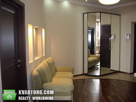 Rent out 2-room apartment. Киев, ГнатаХоткевича — photo 2