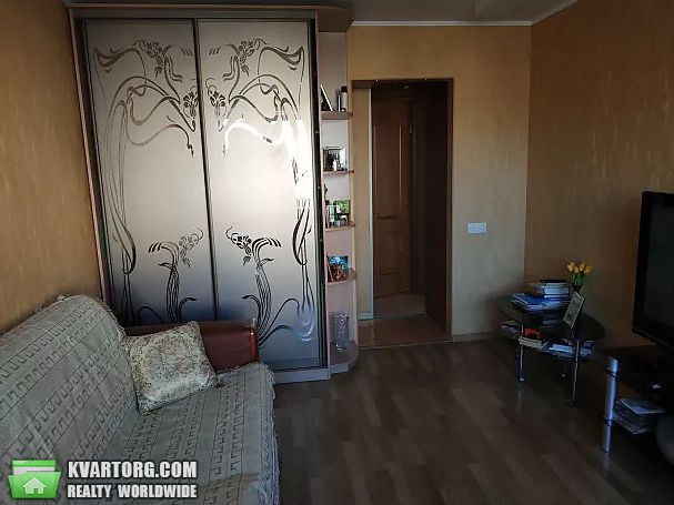 Sell 2-room apartment. Киев,  Симферопольская — photo 1
