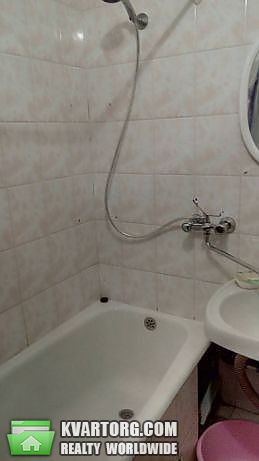 Rent out 2-room apartment. Киев,  Правобережная — photo 1