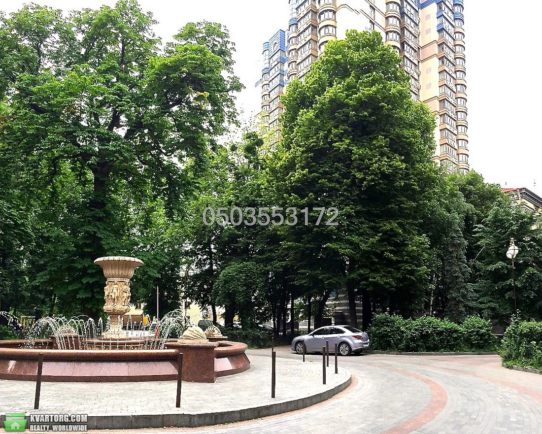 Sell 4-room apartment. Киев,  Институтская — photo 1
