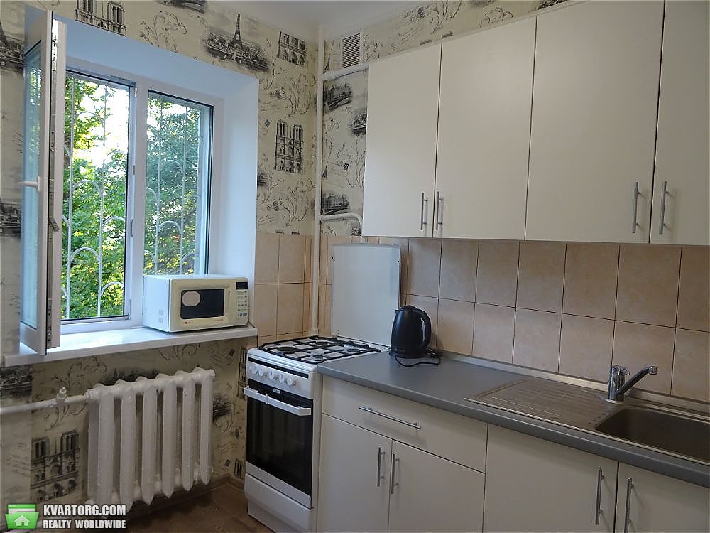 Rent out 1-room apartment. Киев,  Тверской Тупик — photo 1