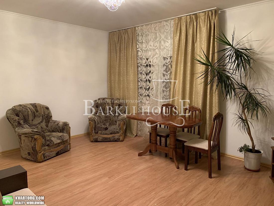 Rent out house. Киев,  Метрологическая — photo 8