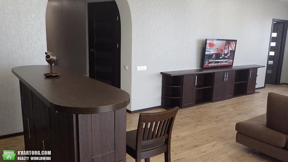 Sell 2-room apartment. Киев,  Дегтяревская — photo 7