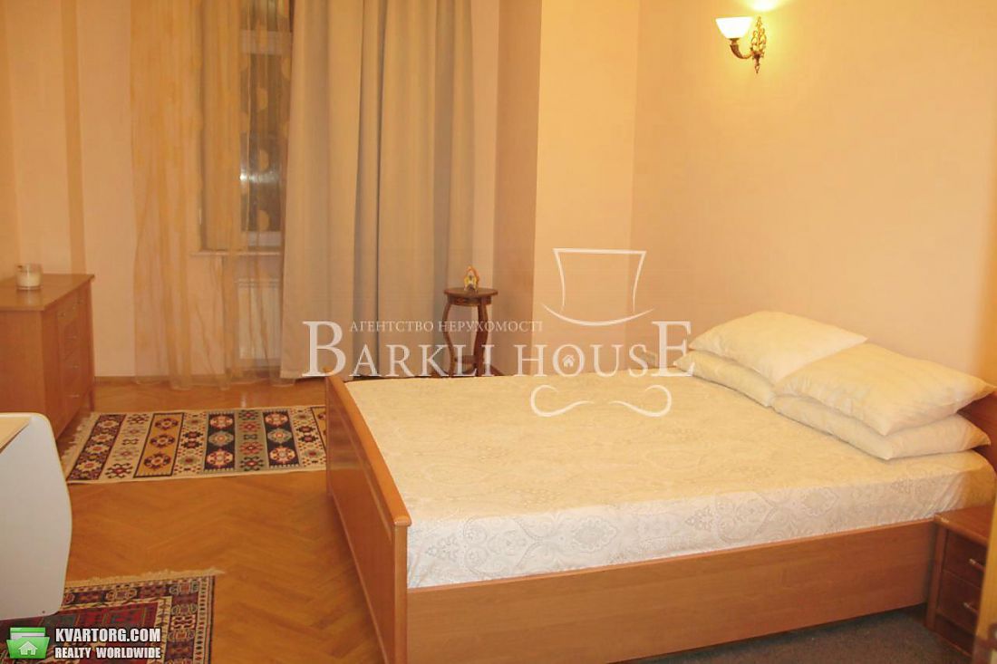 Rent out 4-room apartment. Киев,  Десятинная — photo 5