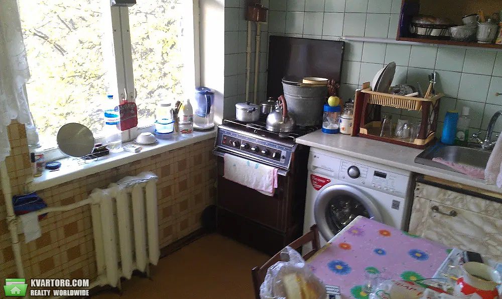 Sell 3-room apartment. Киев,  Зодчих — photo 2
