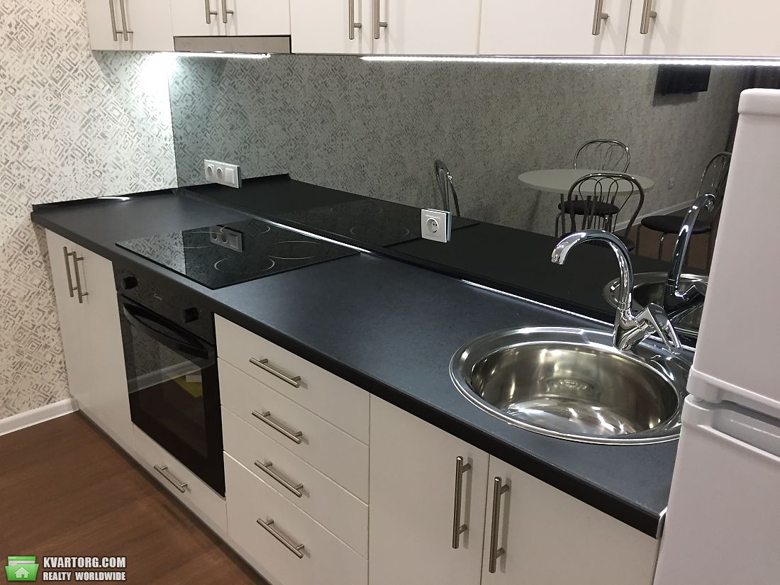 Sell 1-room apartment. Днепропетровск,  Набережное шоссе — photo 4
