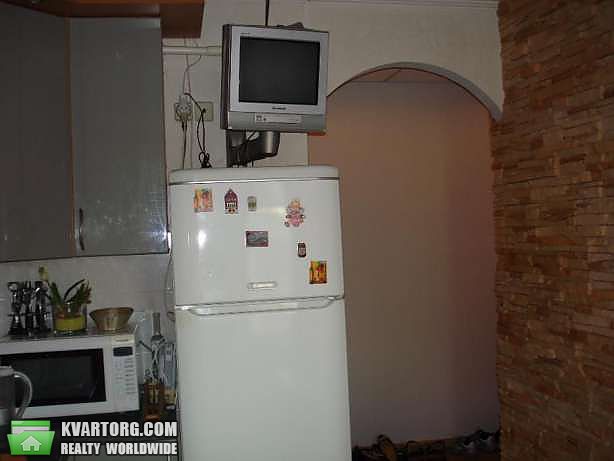 Rent out 3-room apartment. Киев,  Героев Днепра — photo 4