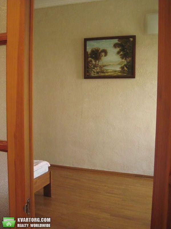 Rent out 3-room apartment. Киев,  Предславинская — photo 9