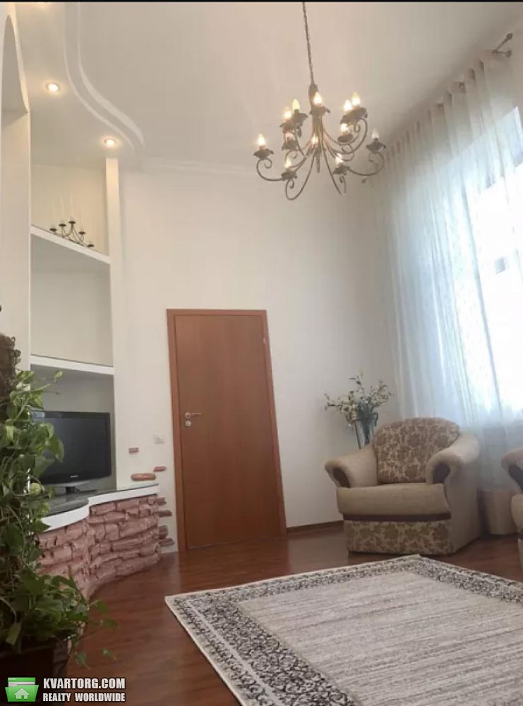 Rent out 2-room apartment. Киев,  Лютеранская — photo 7