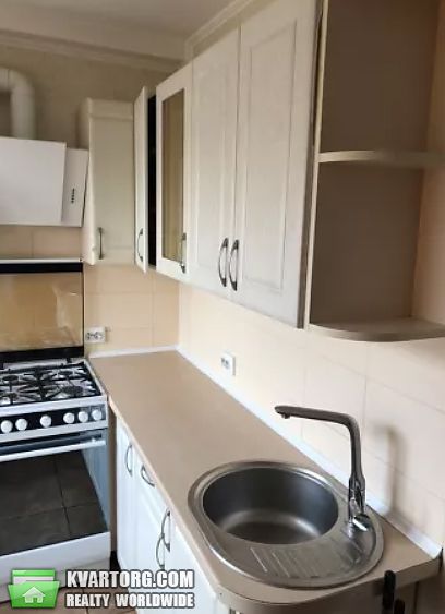 Rent out 2-room apartment. Киев,  Юности — photo 2