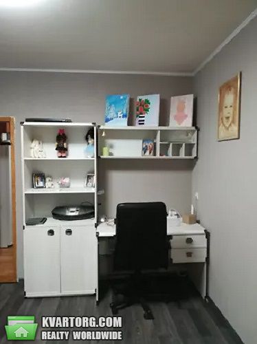 Sell 4-room apartment. Киев,  Милославская — photo 4